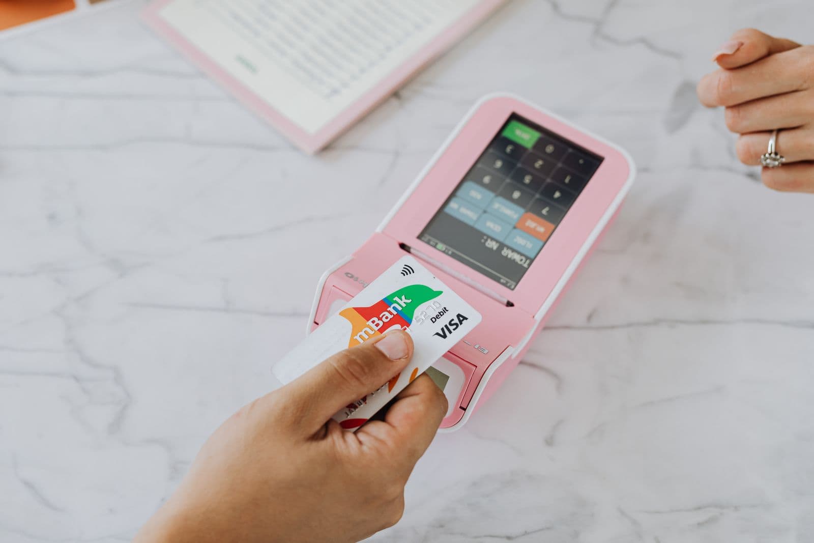 Paying by card on a portable terminal